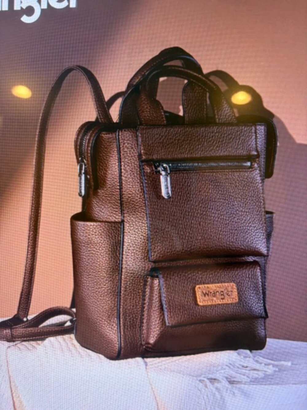 Wrangler Convertible Backpack Crossbody tote Bag Brown NWT - Picture 4 of 5